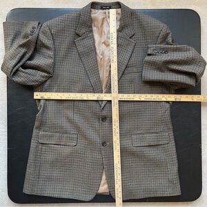 Izod Men's Classic Houndstooth Blazer in Tan, Blue, Brown; Lambswool